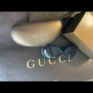 Black Gucci sunglasses